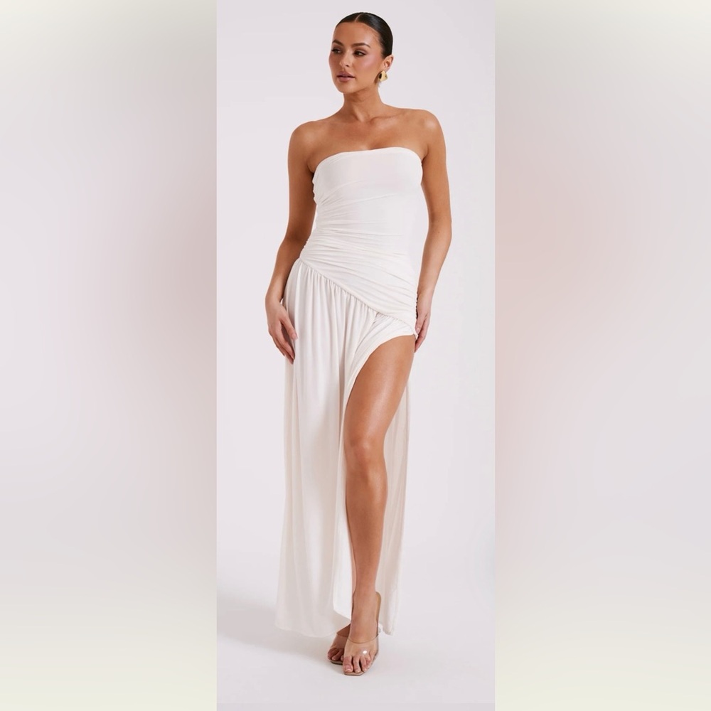 Meshki - Strapless Slinky Maxi Dress With Split - Ivory